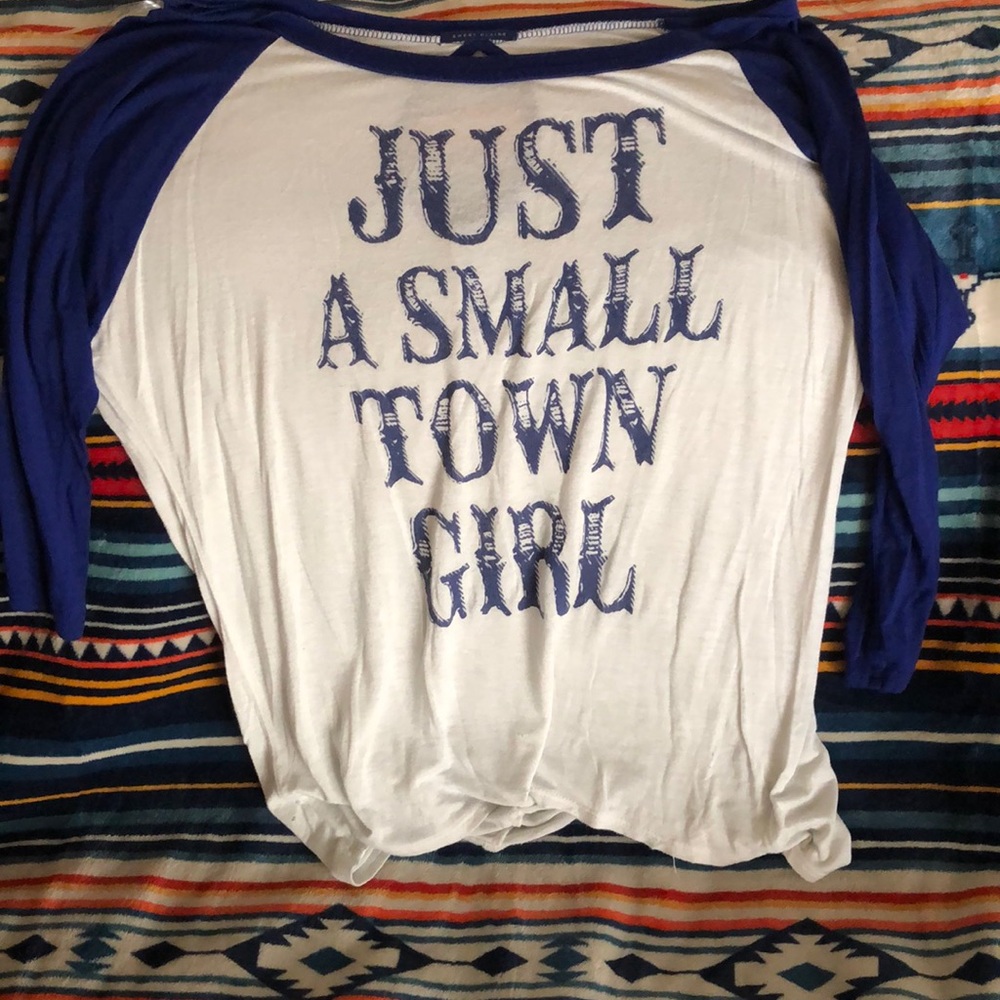 mid sleeve shirt